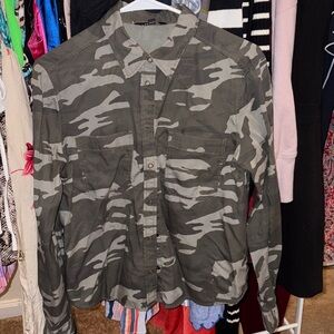 Express Camo Top